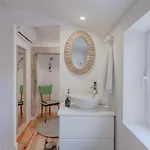 Chiado Chic - A Luxury Concept Apartment *